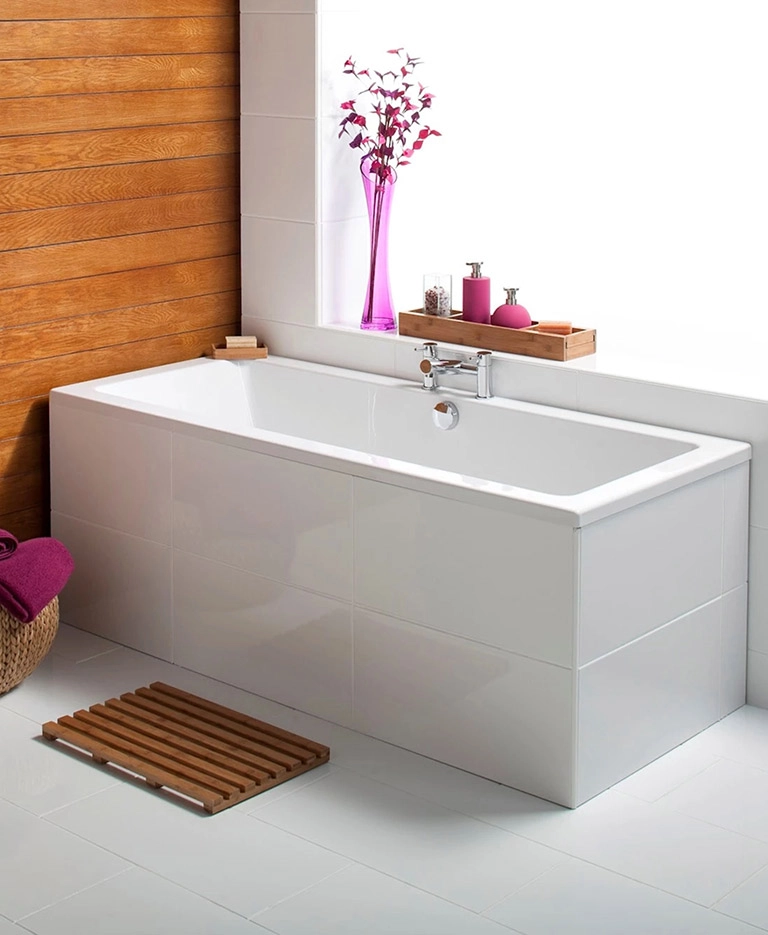 Double ended whirlpool baths