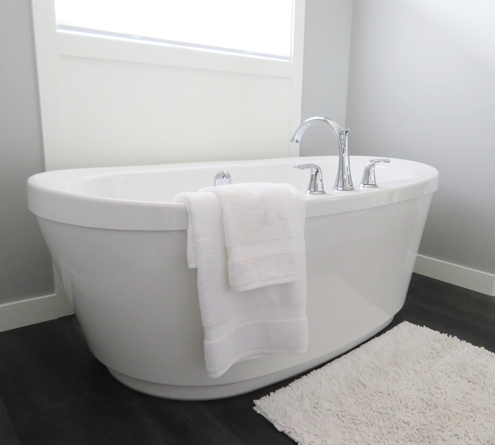 Everything You Need to Know About Freestanding Whirlpool Baths